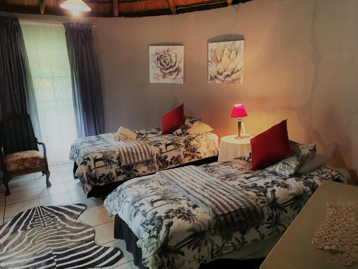 Drakensberg Bush Lodge And Backpackers Уинтъртън Екстериор снимка