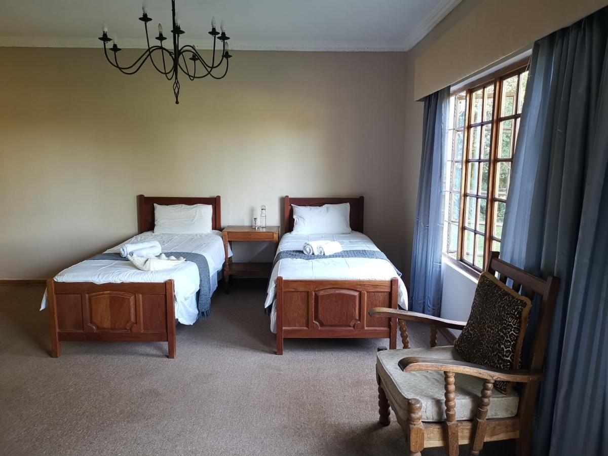 Drakensberg Bush Lodge And Backpackers Уинтъртън Екстериор снимка